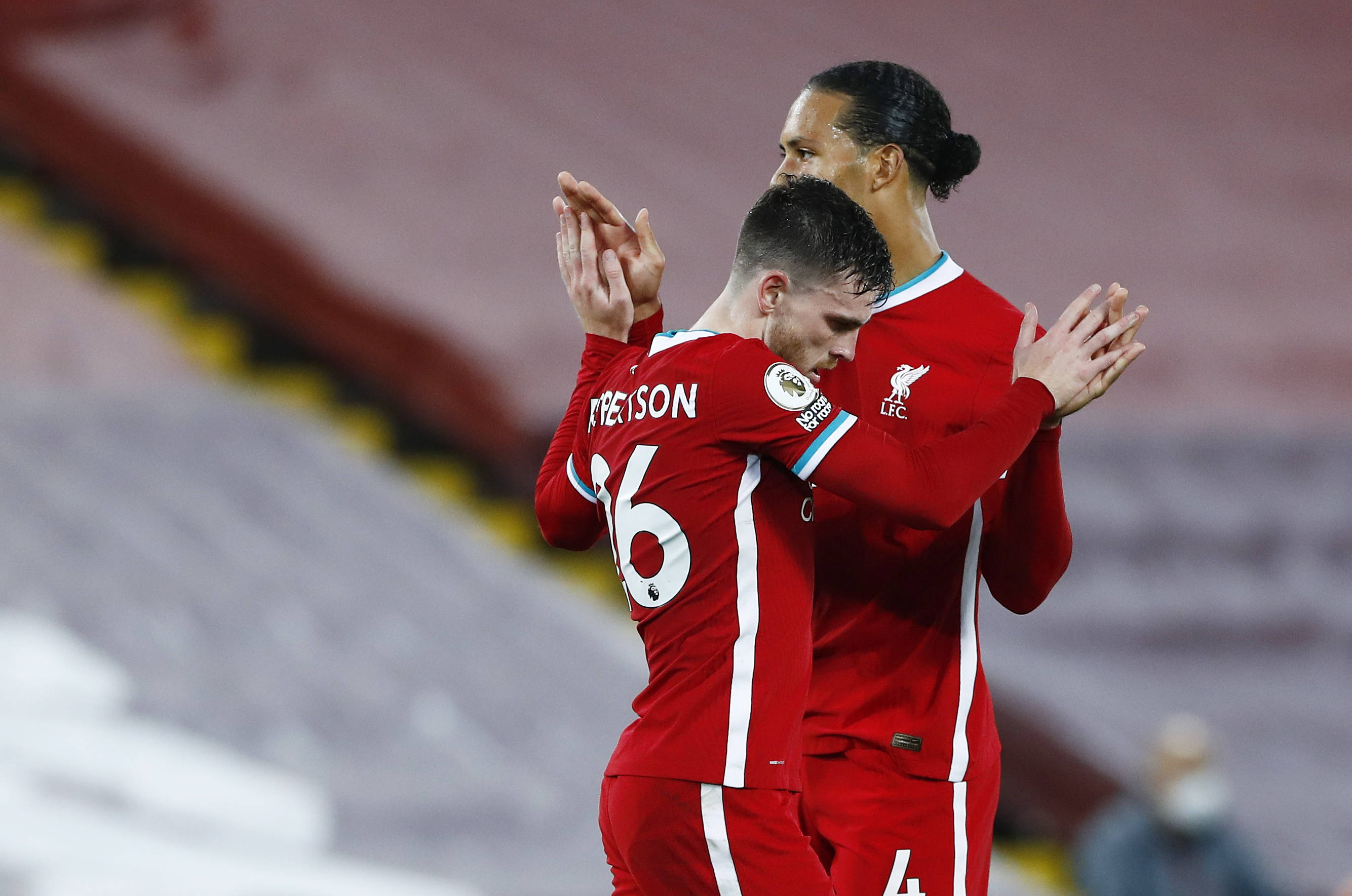 火箭首节35-29领先快船（首节战罢火箭以35比29暂领先快船）